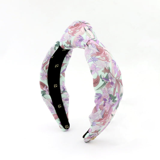 The Lilly Canna Topknot