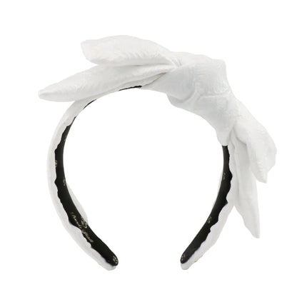 The Pearelscent Shell Brocade Bow